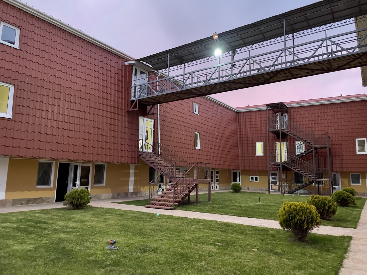 Главная photo 2026 02 18 19 28 58 - Крымская карта отель в Поповке Sun Beach фасад